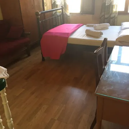 47 Pensjonat Chania (Crete)