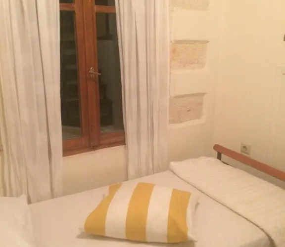 47 Vendégház Hriszí Aktí Haniá