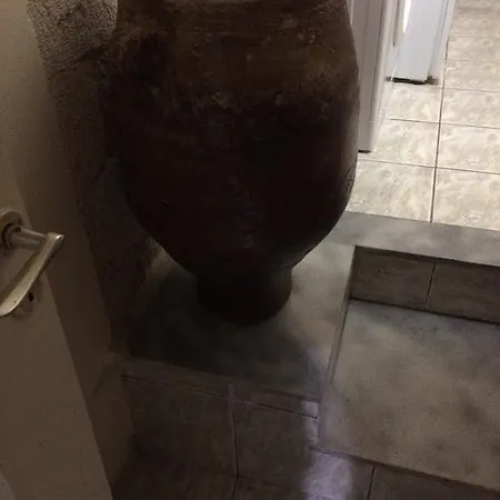 ルームズ ４７ 2* ハニア