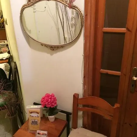 ルームズ ４７ ハニア