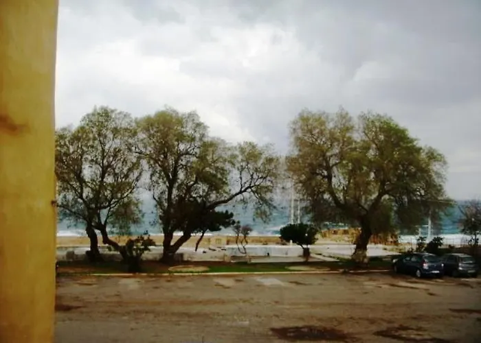 ルームズ ４７ 2*