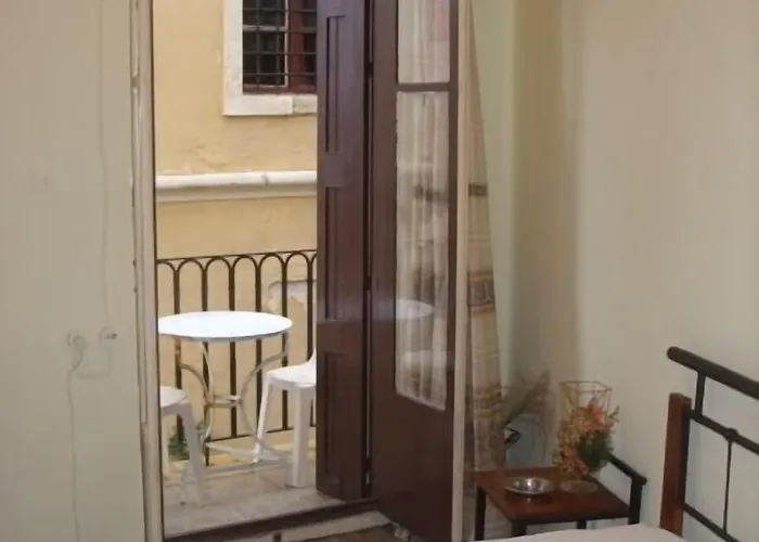 47 2* Chania (Crete)